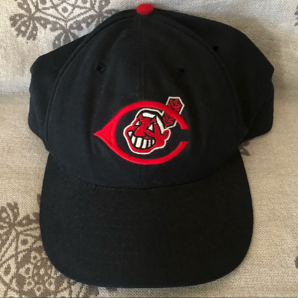 CLEVLAND INDIANS Major League Baseball Cooperstown Collection hat Chief Wahoo